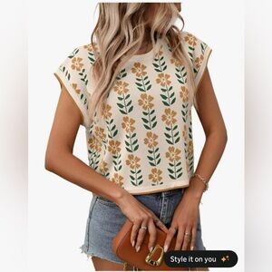 ZESICA Floral Knit Capsleeve Top Women’s Small NWT